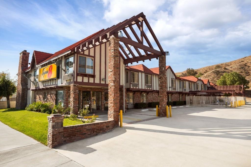 Motel Super 8 by Wyndham Santa Clarita/Valencia Exterior foto