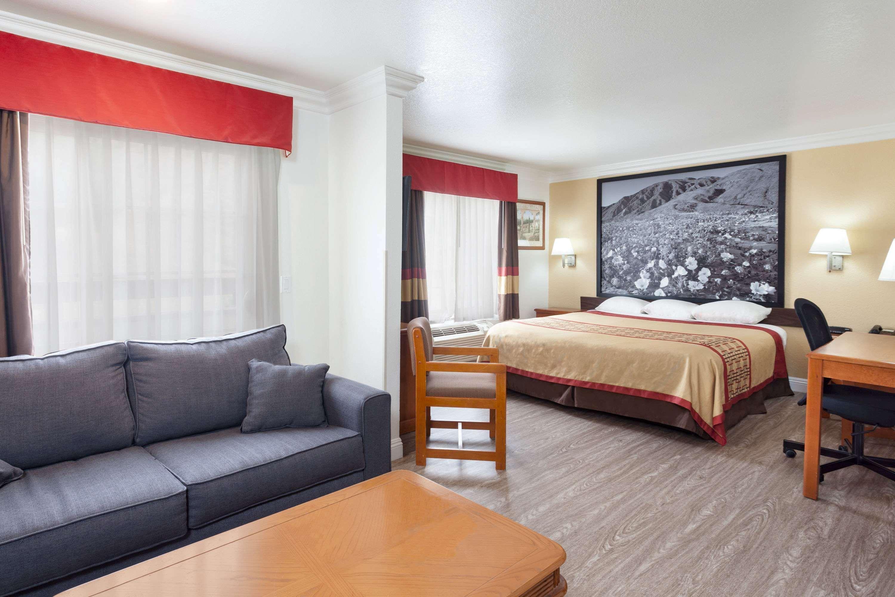Motel Super 8 by Wyndham Santa Clarita/Valencia Exterior foto
