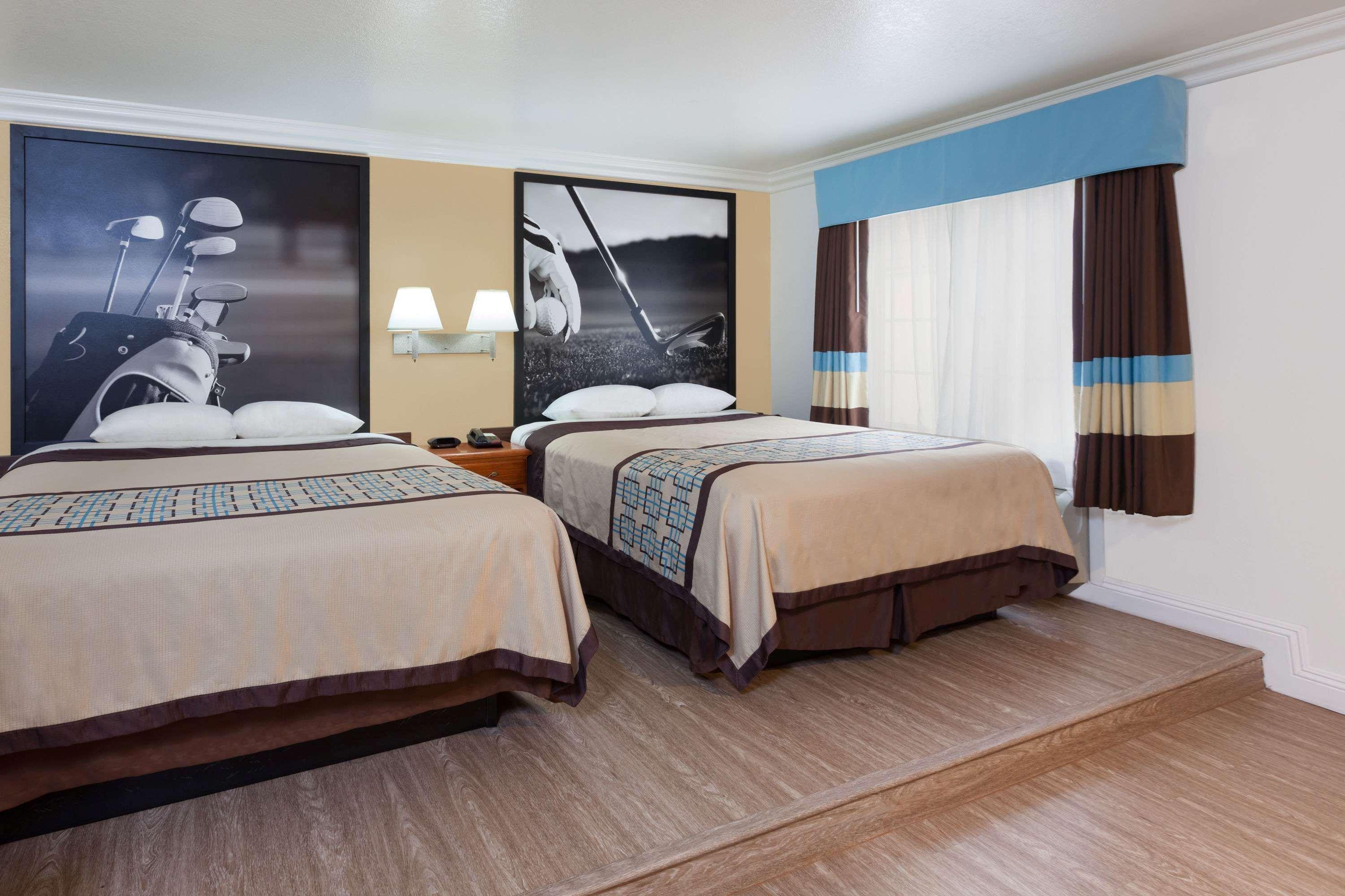 Motel Super 8 by Wyndham Santa Clarita/Valencia Exterior foto