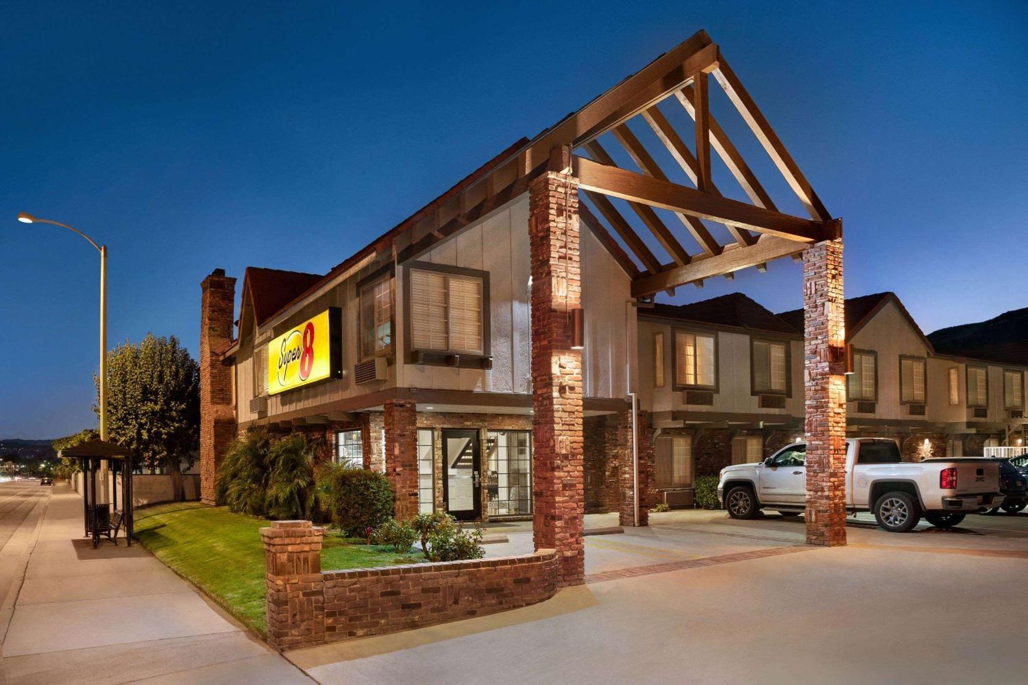 Motel Super 8 by Wyndham Santa Clarita/Valencia Exterior foto