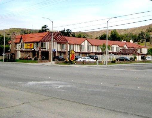 Motel Super 8 by Wyndham Santa Clarita/Valencia Exterior foto